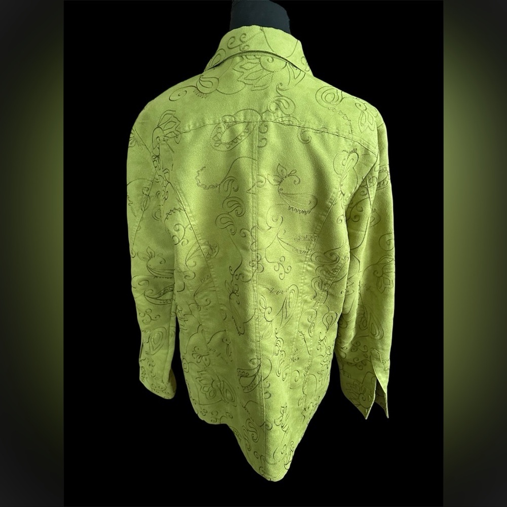 Chicos Green Shacket Jacket Faux Suede Women’s Size 2 (L) Embroidered Paisley - Picture 2 of 5